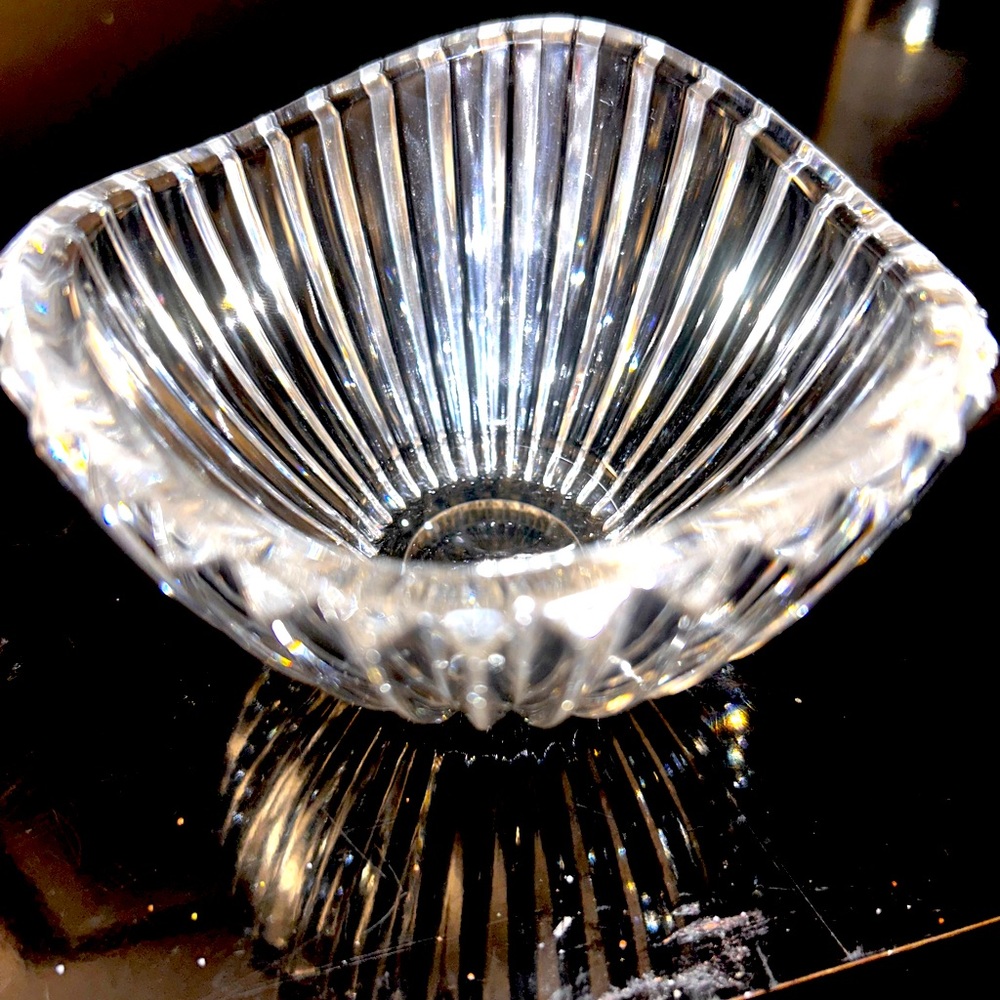 Waterford " Marquis" Bowl / Unique Curves at Top - Picture 3 of 5